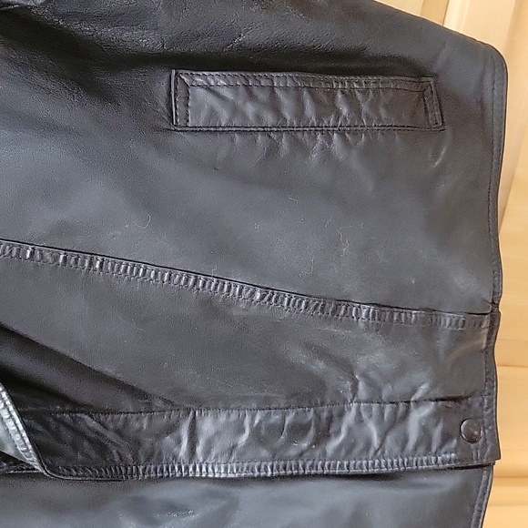 Vintage 80's genuine leather jacket - Picture 3 of 9